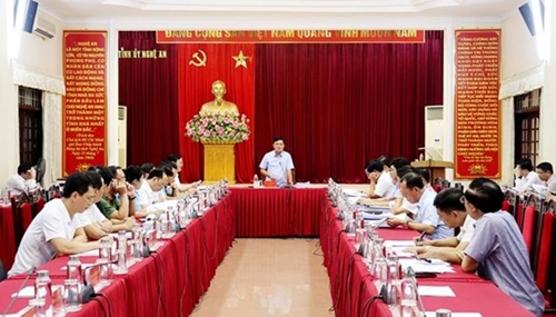 Thi hành kỷ luật Ban Thường vụ Huyện ủy Hưng Nguyên, tỉnh Nghệ An